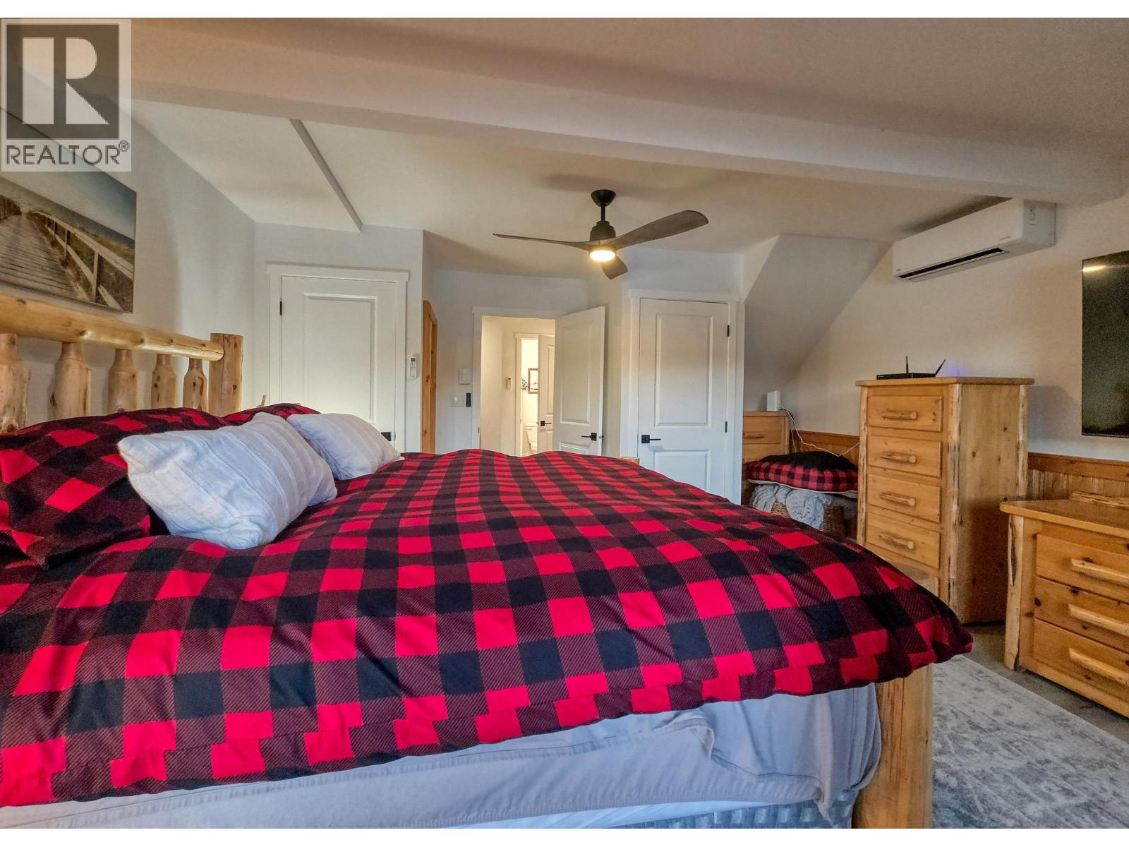 449 Lakeview Place, Invermere, British Columbia  V0A 1K3 - Photo 23 - 10403144