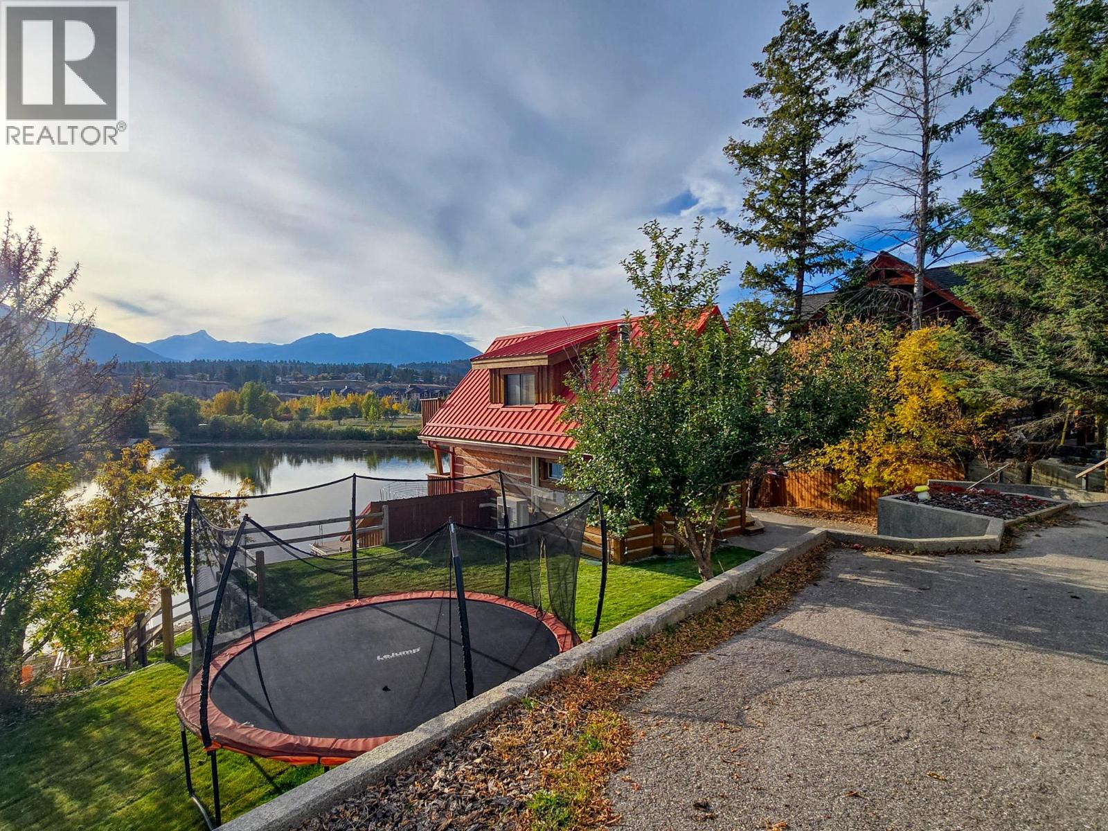449 Lakeview Place, Invermere, British Columbia  V0A 1K3 - Photo 4 - 10403144