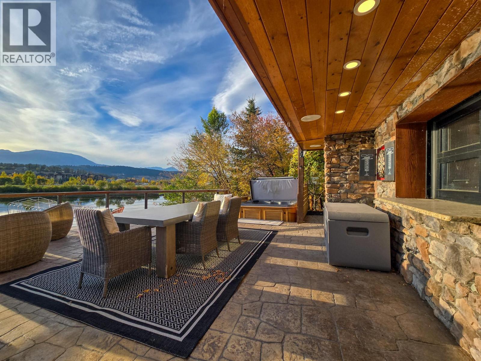 449 Lakeview Place, Invermere, British Columbia  V0A 1K3 - Photo 51 - 10403144