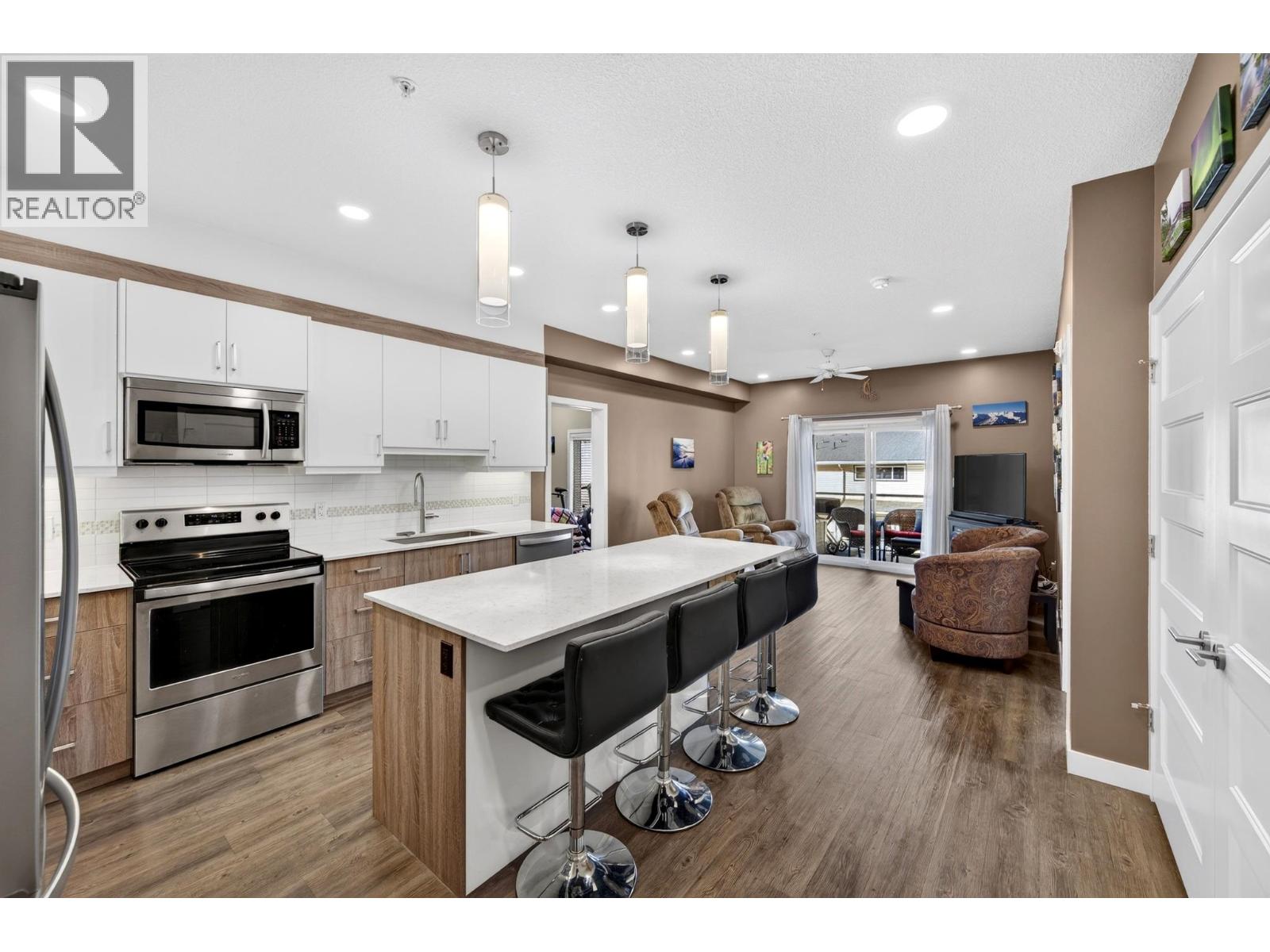 410 5th Avenue S Unit# 1205, Golden, British Columbia  V0A 1H0 - Photo 3 - 10403216