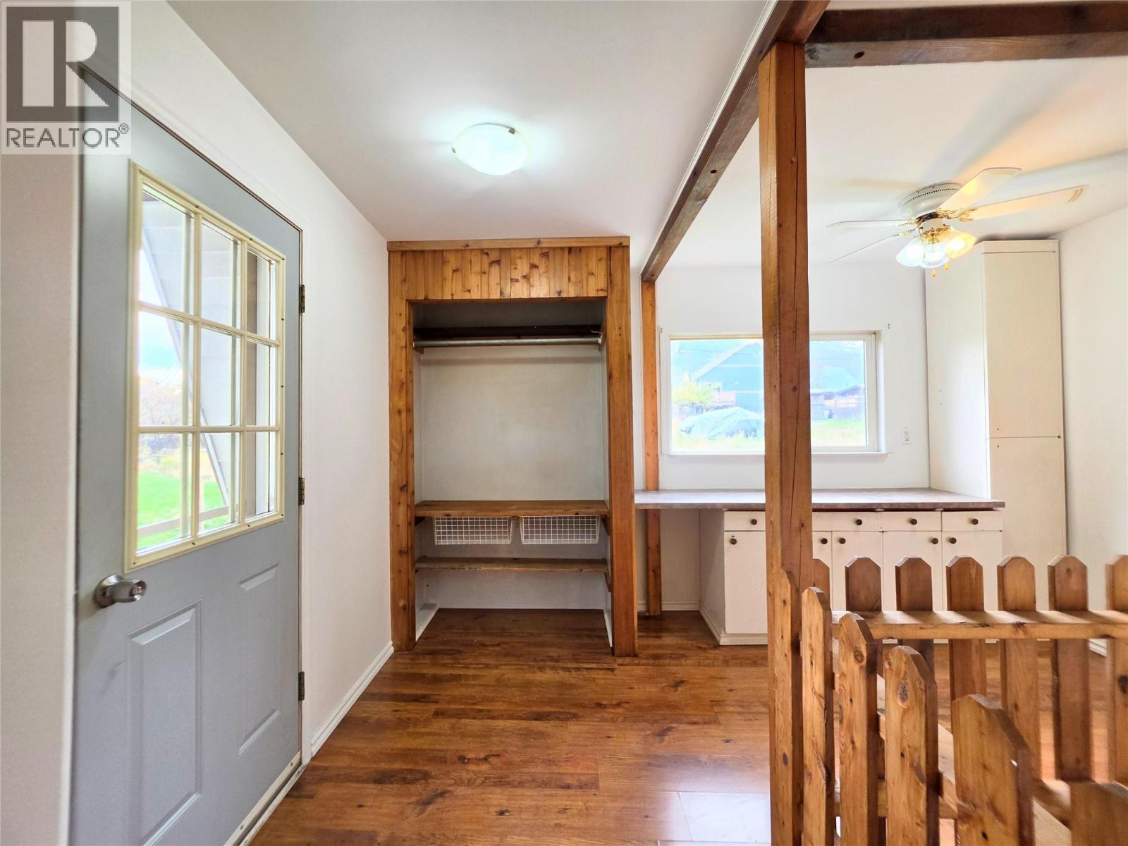 5753 Columbia Avenue, Edgewater, British Columbia  V0A 1E0 - Photo 18 - 10403572