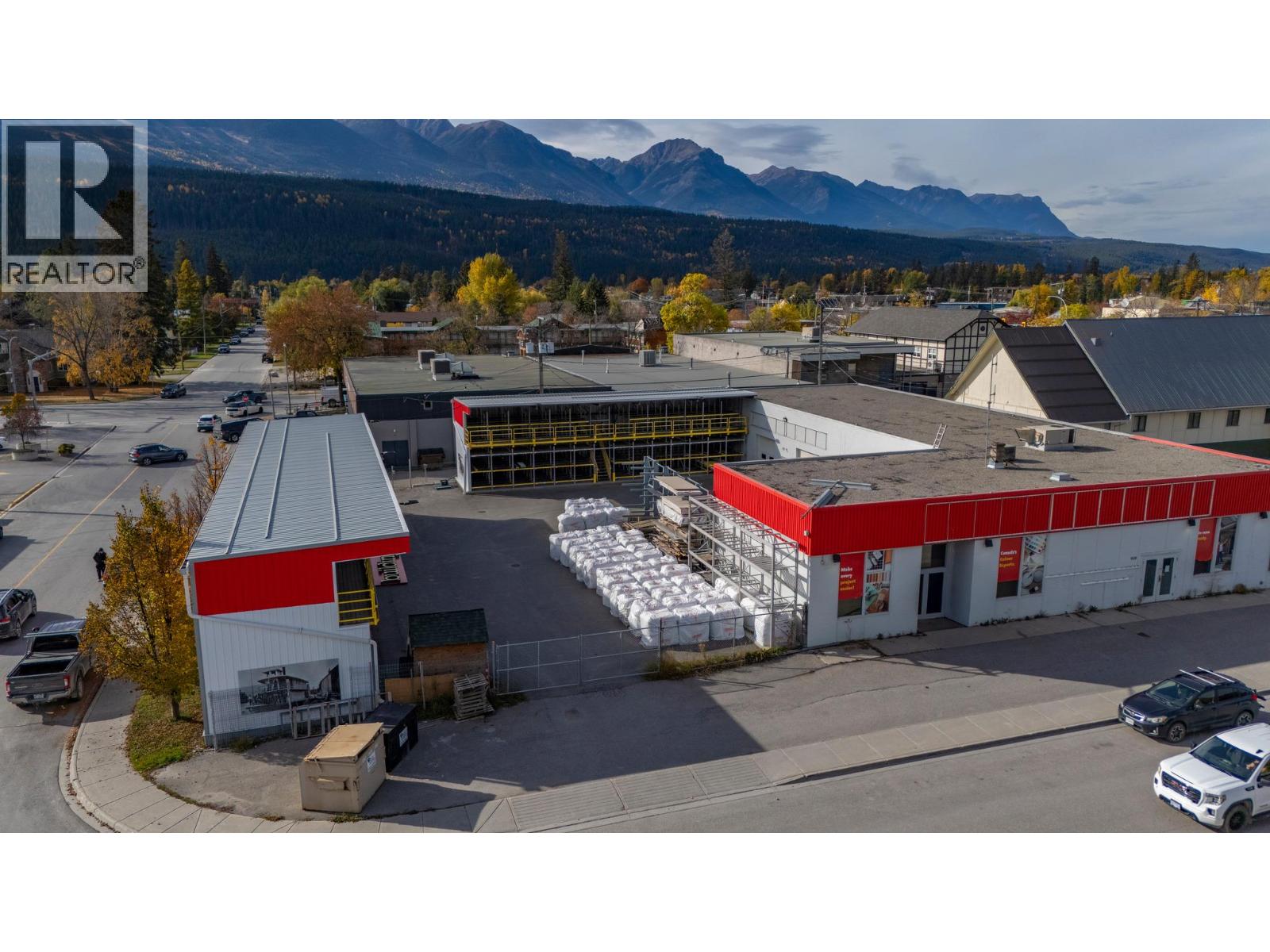 909 11th Avenue S, Golden, British Columbia  V0A 1H0 - Photo 2 - 10403613