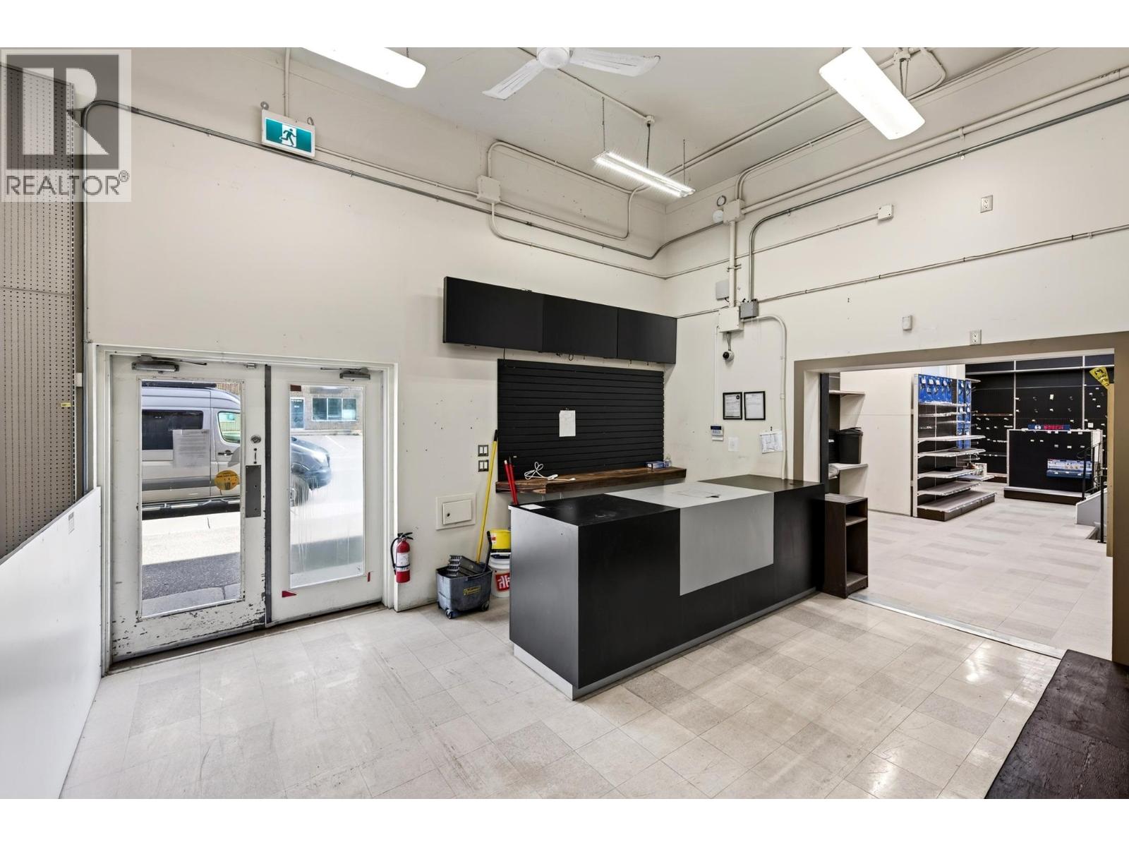 909 11th Avenue S, Golden, British Columbia  V0A 1H0 - Photo 6 - 10403613