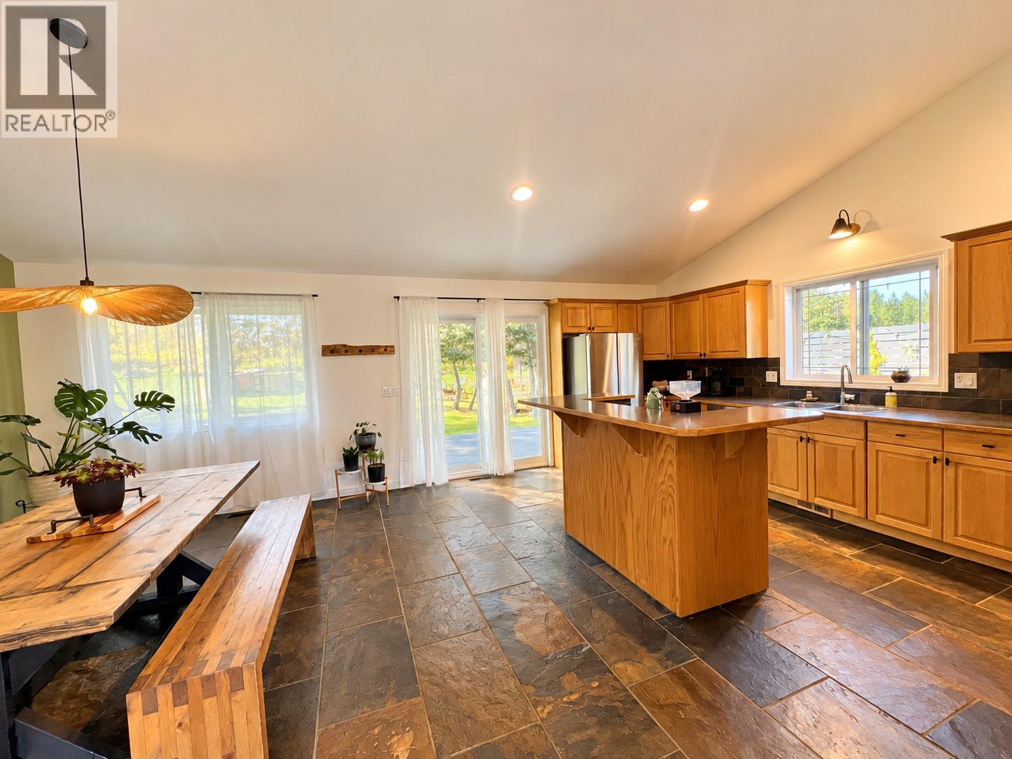 781 Westridge Drive, Invermere, British Columbia  V0A 1K4 - Photo 39 - 10403481
