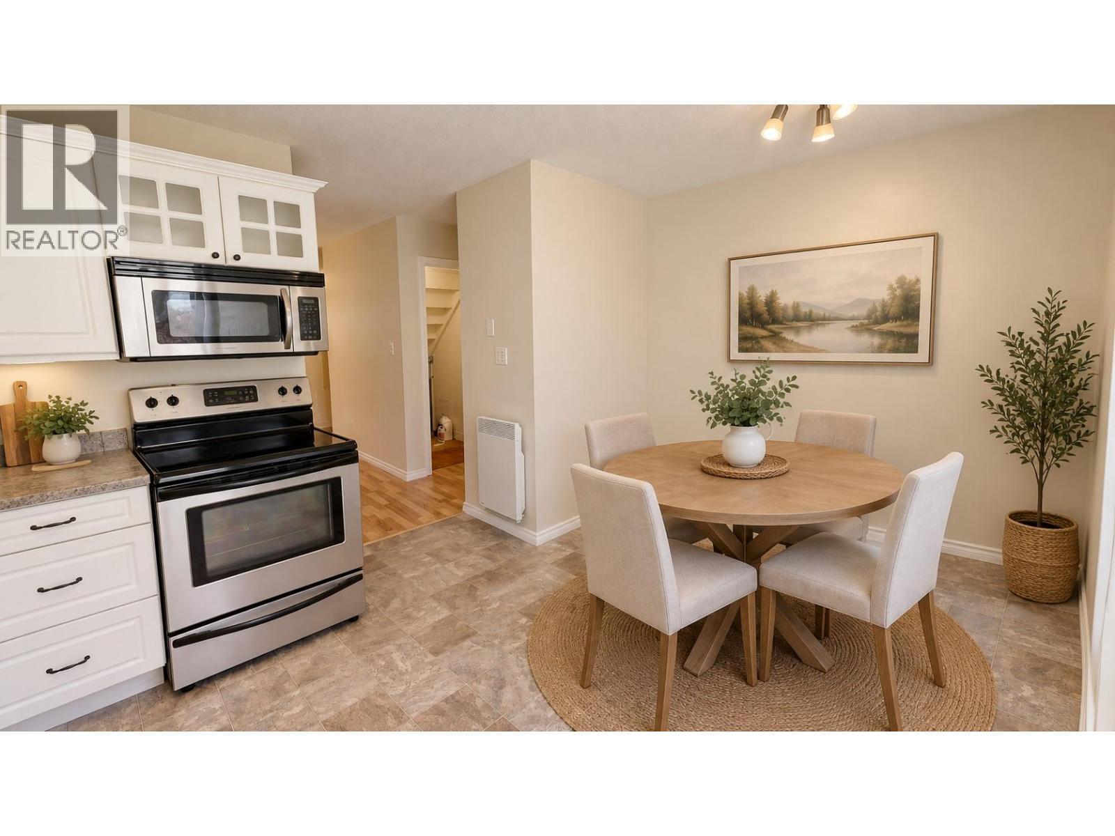 5775 Columbia Road, Edgewater, British Columbia  V0A 1E0 - Photo 11 - 10403693