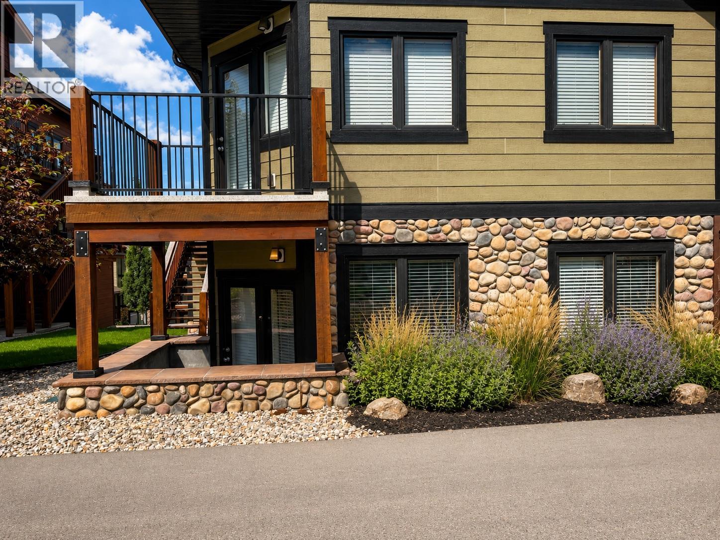 7291 Prospector Avenue Unit# 501, Radium Hot Springs, British Columbia  V0A 1M0 - Photo 2 - 10403854