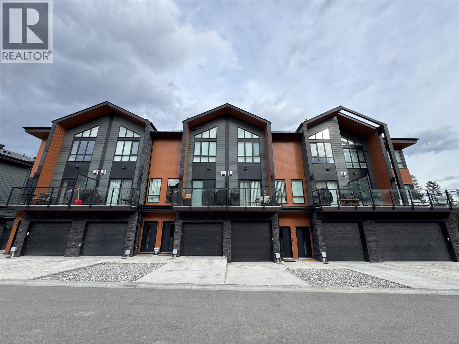 2116 Panorama Drive Unit# 203, Panorama, British Columbia  V0A 1T0 - Photo 2 - 10404050
