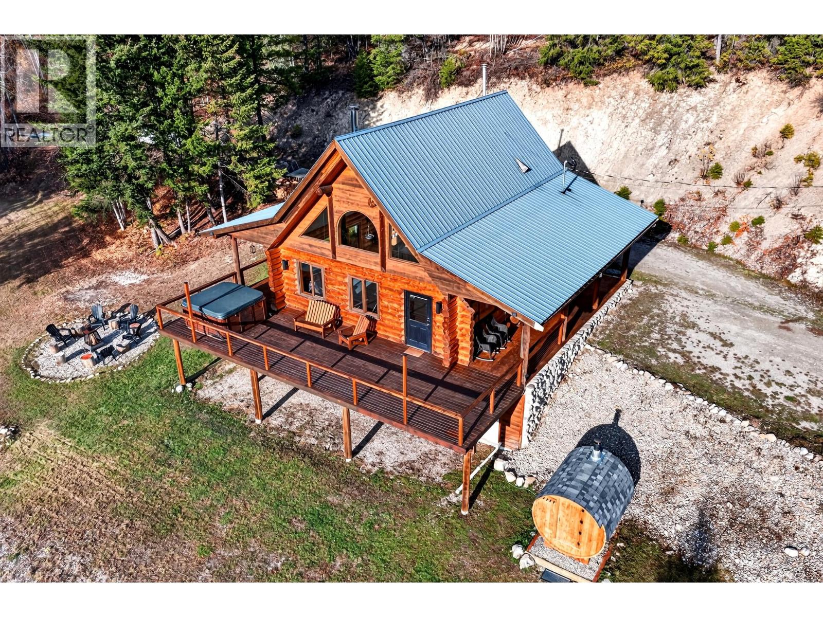 2405 95 Highway, Golden, British Columbia  V0A 1H0 - Photo 63 - 10403910