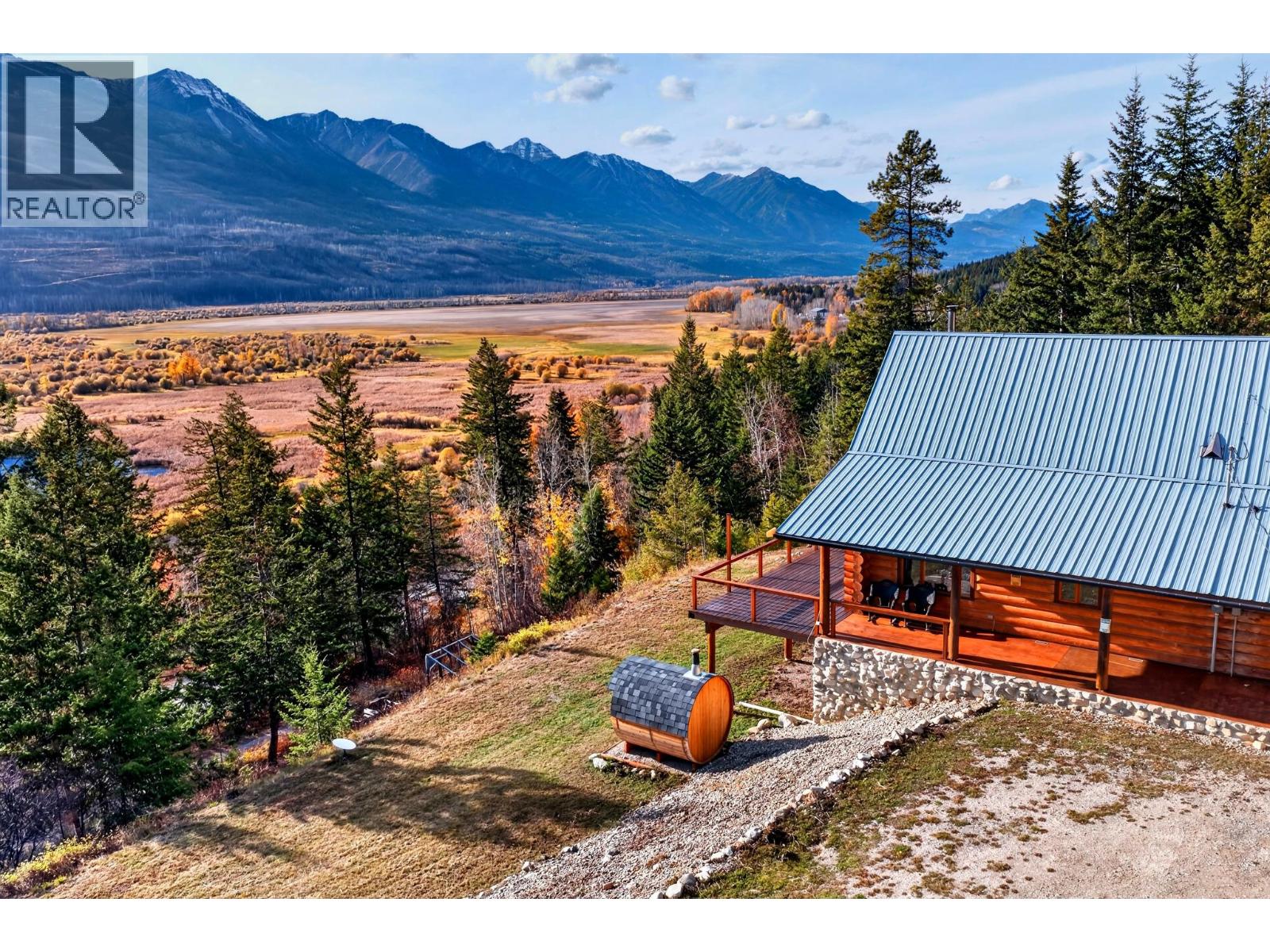 2405 95 Highway, Golden, British Columbia  V0A 1H0 - Photo 66 - 10403910