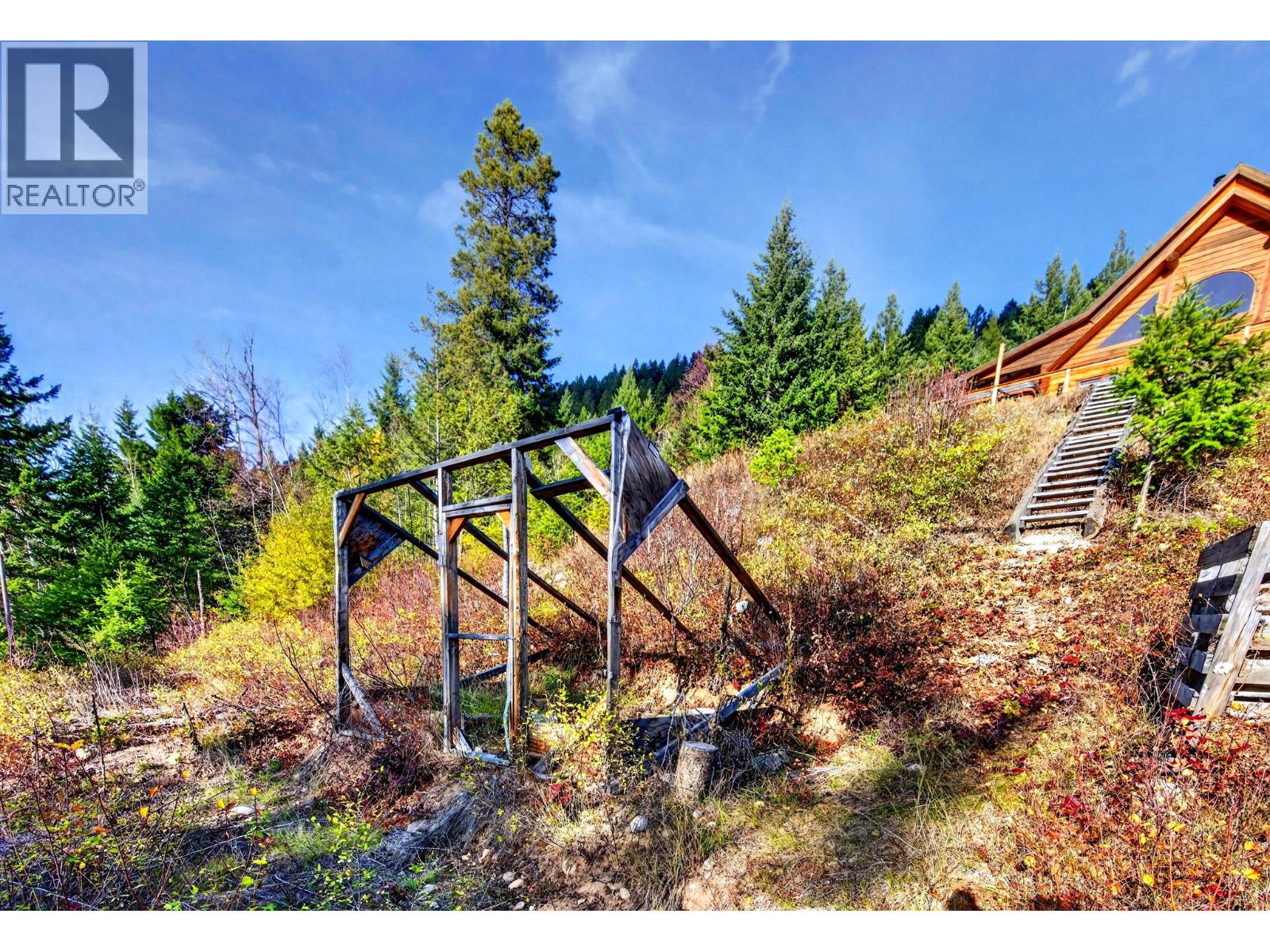 2405 95 Highway, Golden, British Columbia  V0A 1H0 - Photo 69 - 10403910