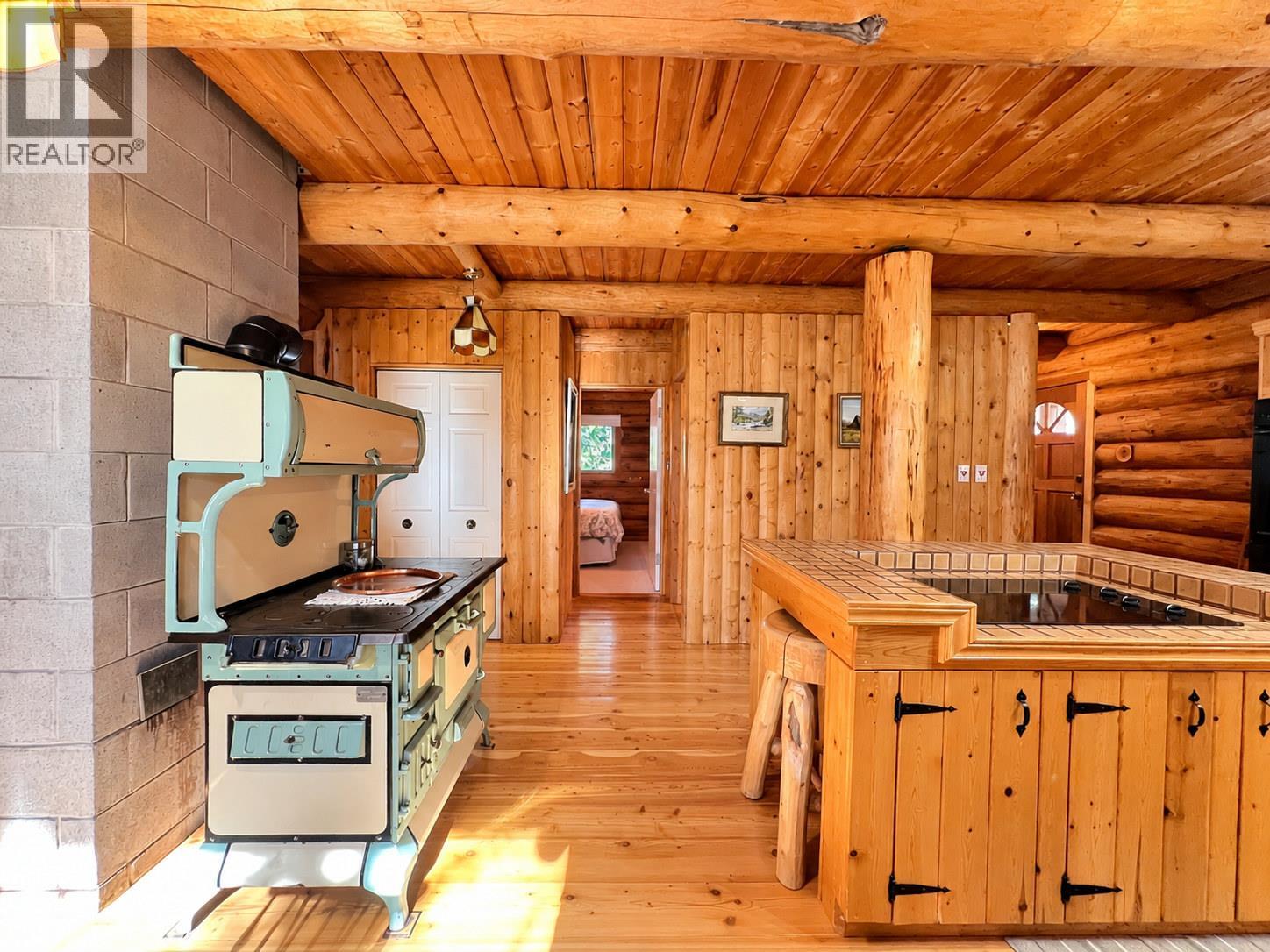 4892 Ogilvey Avenue, Fairmont Hot Springs, British Columbia  V0A 1L1 - Photo 27 - 10404135