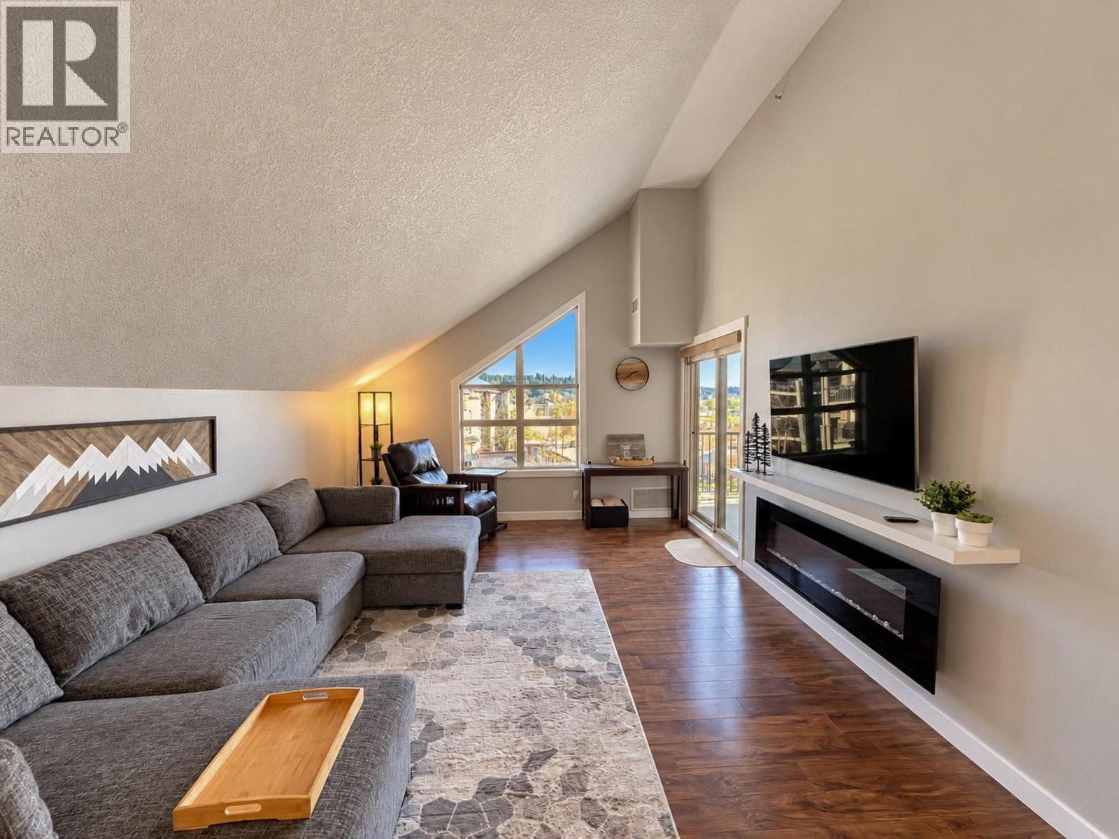 205 3RD Avenue Unit# 3419, Invermere, British Columbia