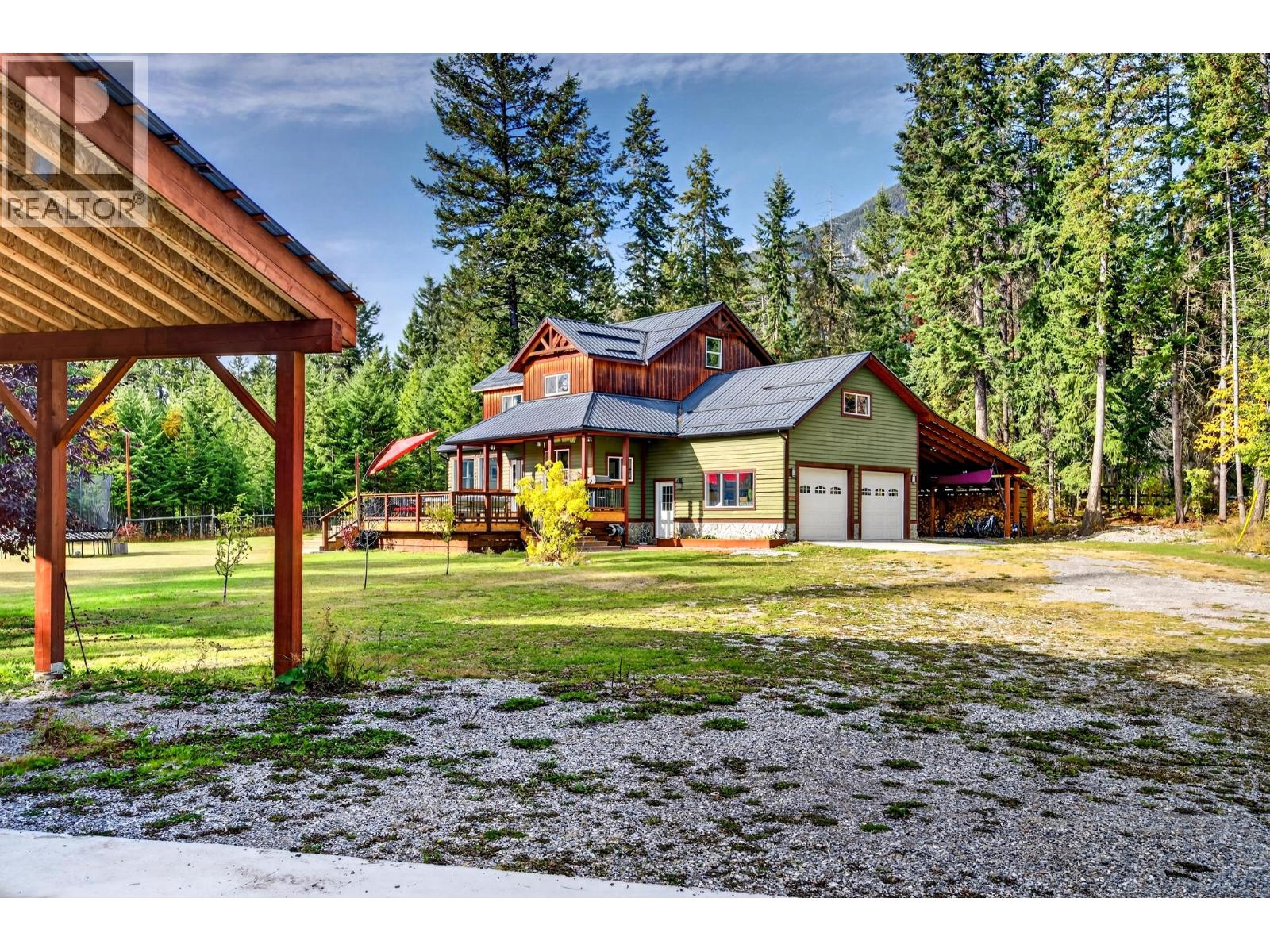 865 Barber Road, Golden, British Columbia  V0A 1H1 - Photo 10 - 10404180