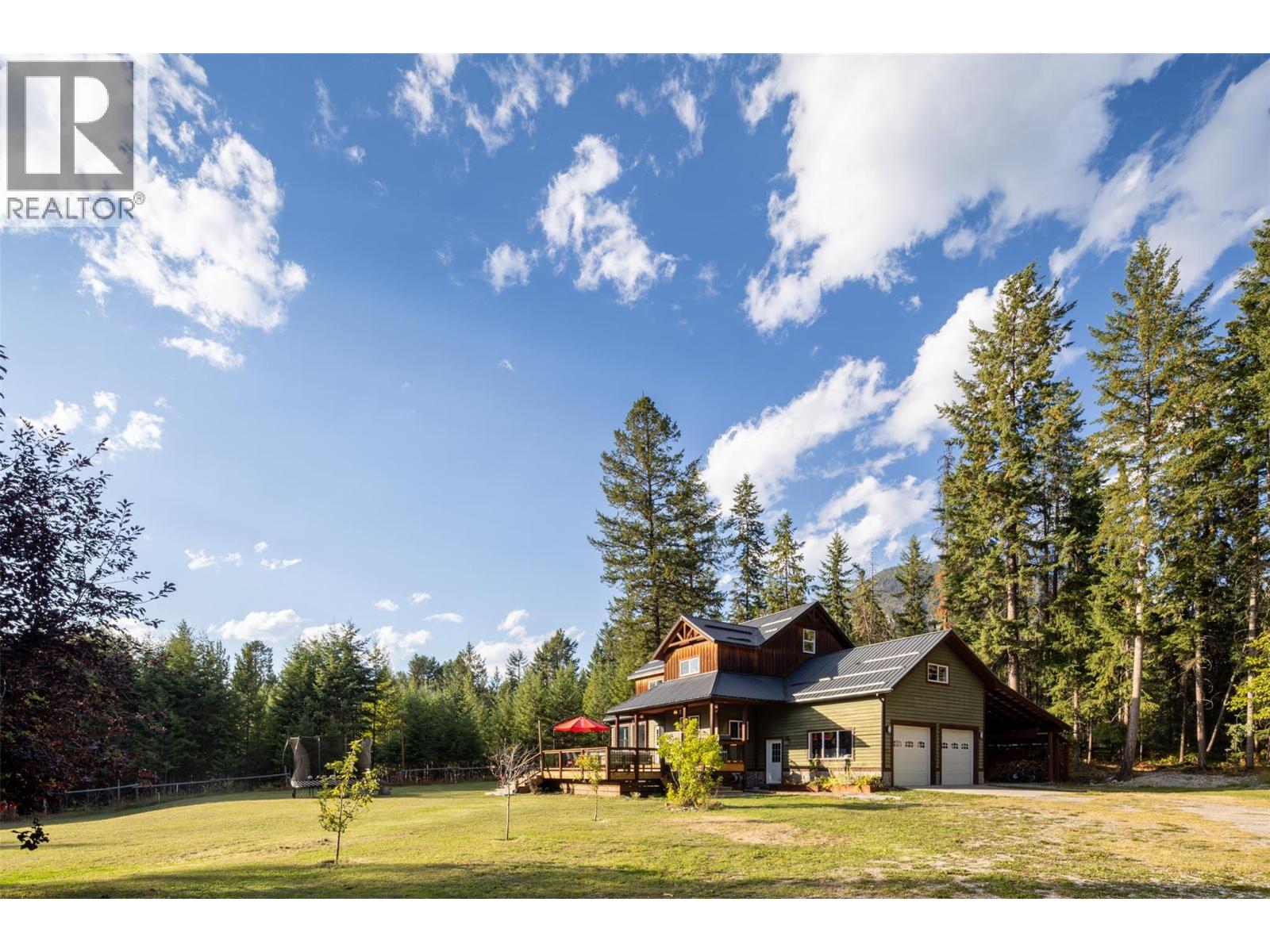 865 Barber Road, Golden, British Columbia  V0A 1H1 - Photo 13 - 10404180