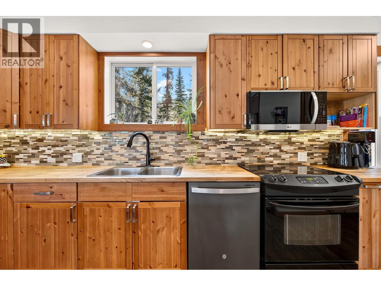 865 Barber Road, Golden, British Columbia  V0A 1H1 - Photo 30 - 10404180