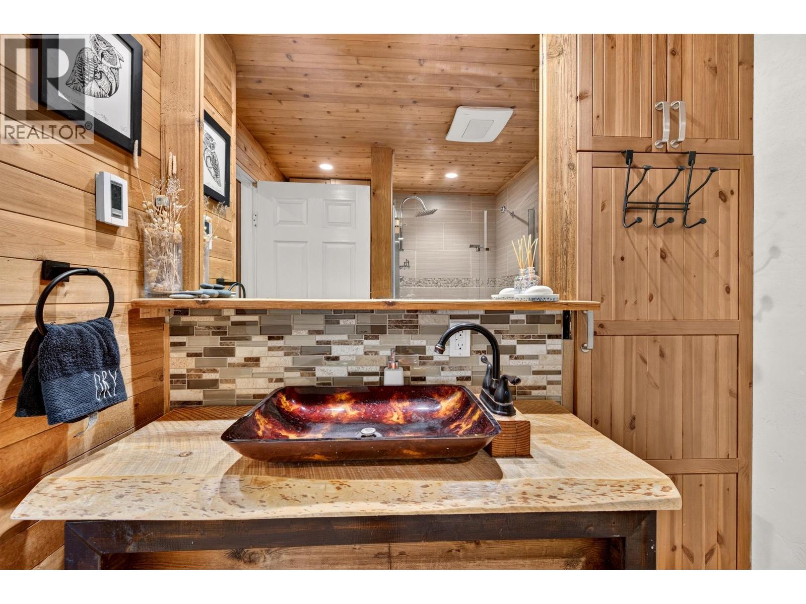 865 Barber Road, Golden, British Columbia  V0A 1H1 - Photo 34 - 10404180