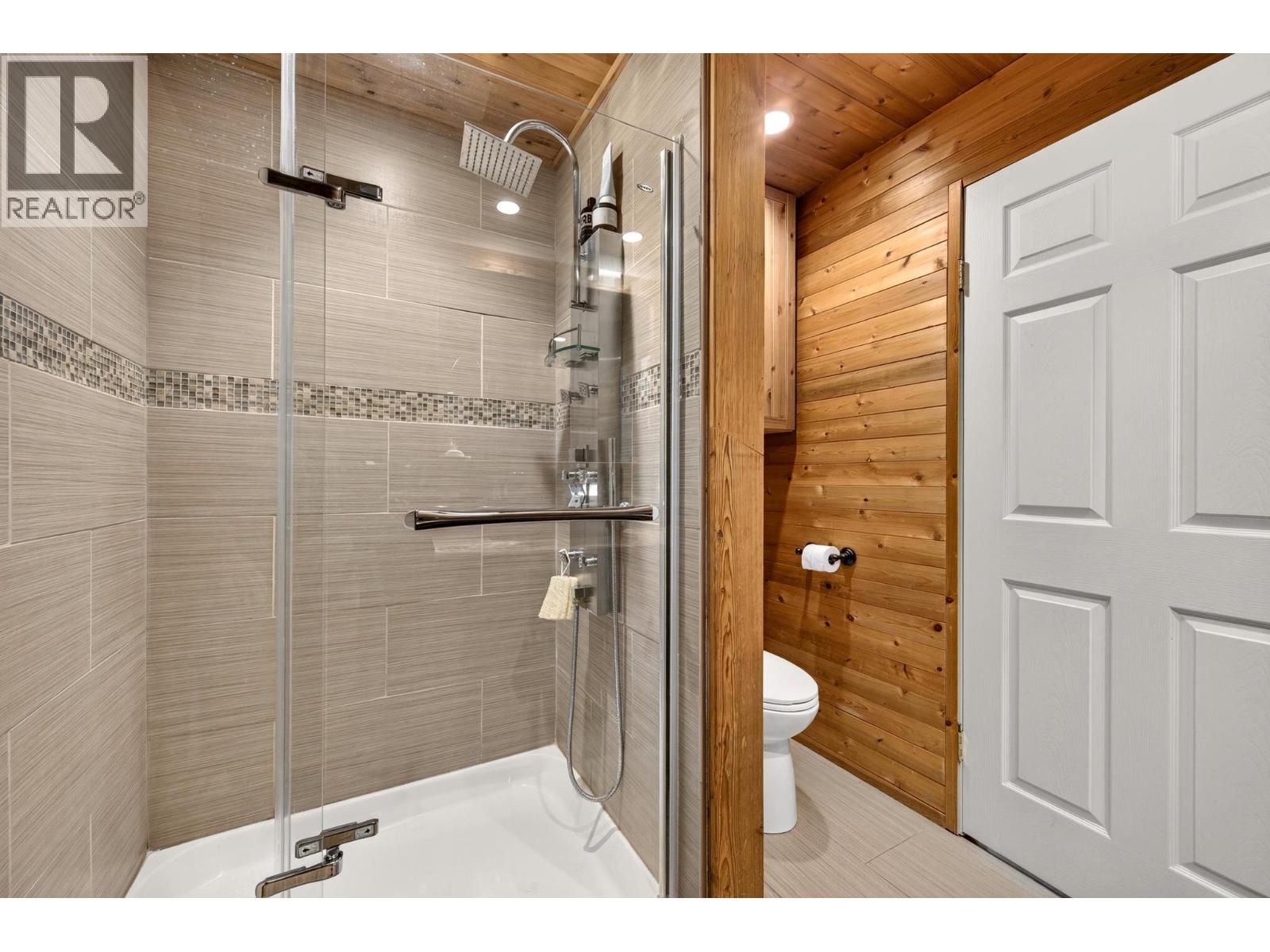 865 Barber Road, Golden, British Columbia  V0A 1H1 - Photo 35 - 10404180