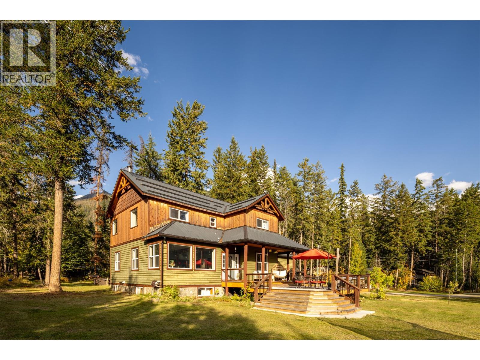 865 Barber Road, Golden, British Columbia  V0A 1H1 - Photo 4 - 10404180