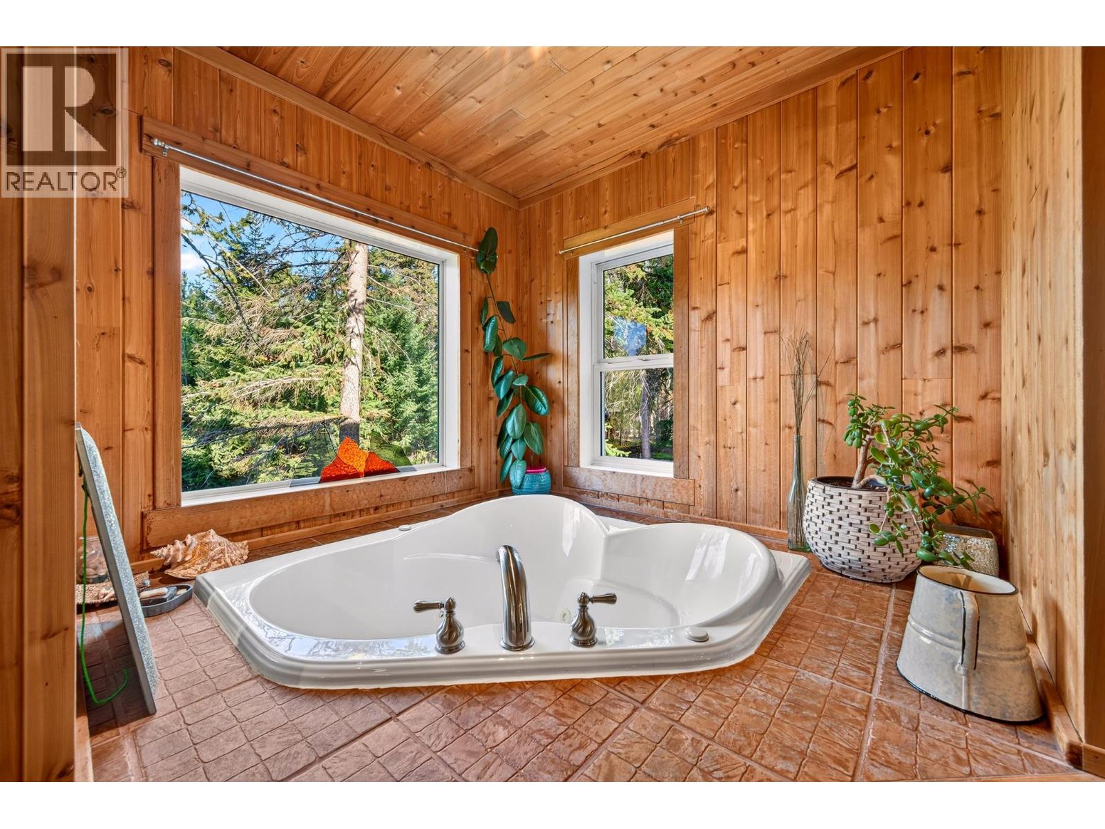 865 Barber Road, Golden, British Columbia  V0A 1H1 - Photo 40 - 10404180