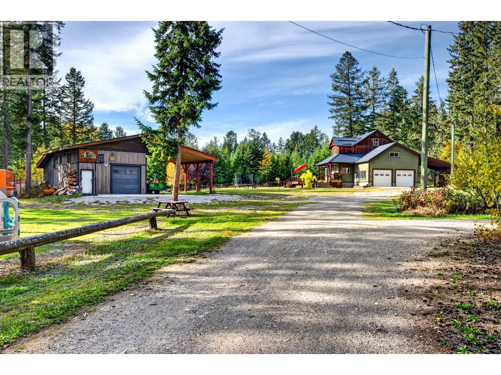 865 Barber Road, Golden, British Columbia  V0A 1H1 - Photo 6 - 10404180