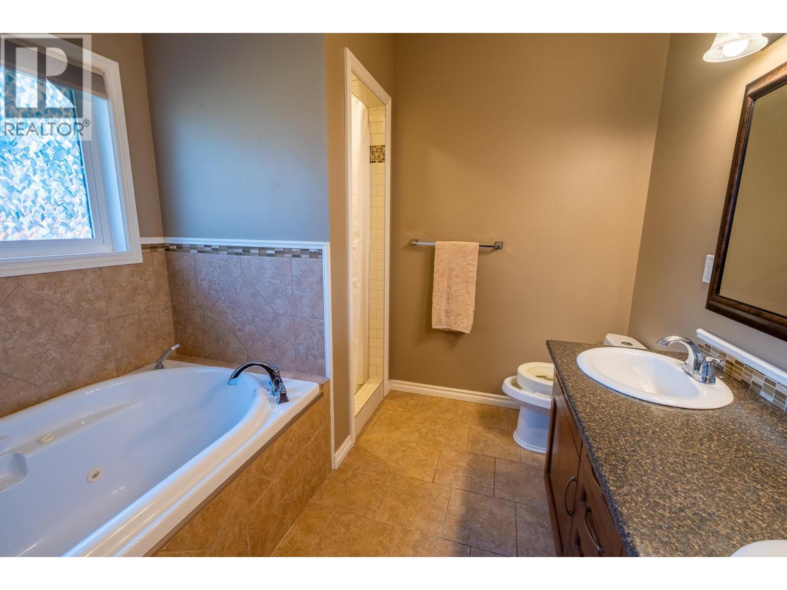 1448 Hemlock Street, Golden, British Columbia  V0A 1H6 - Photo 19 - 10404079