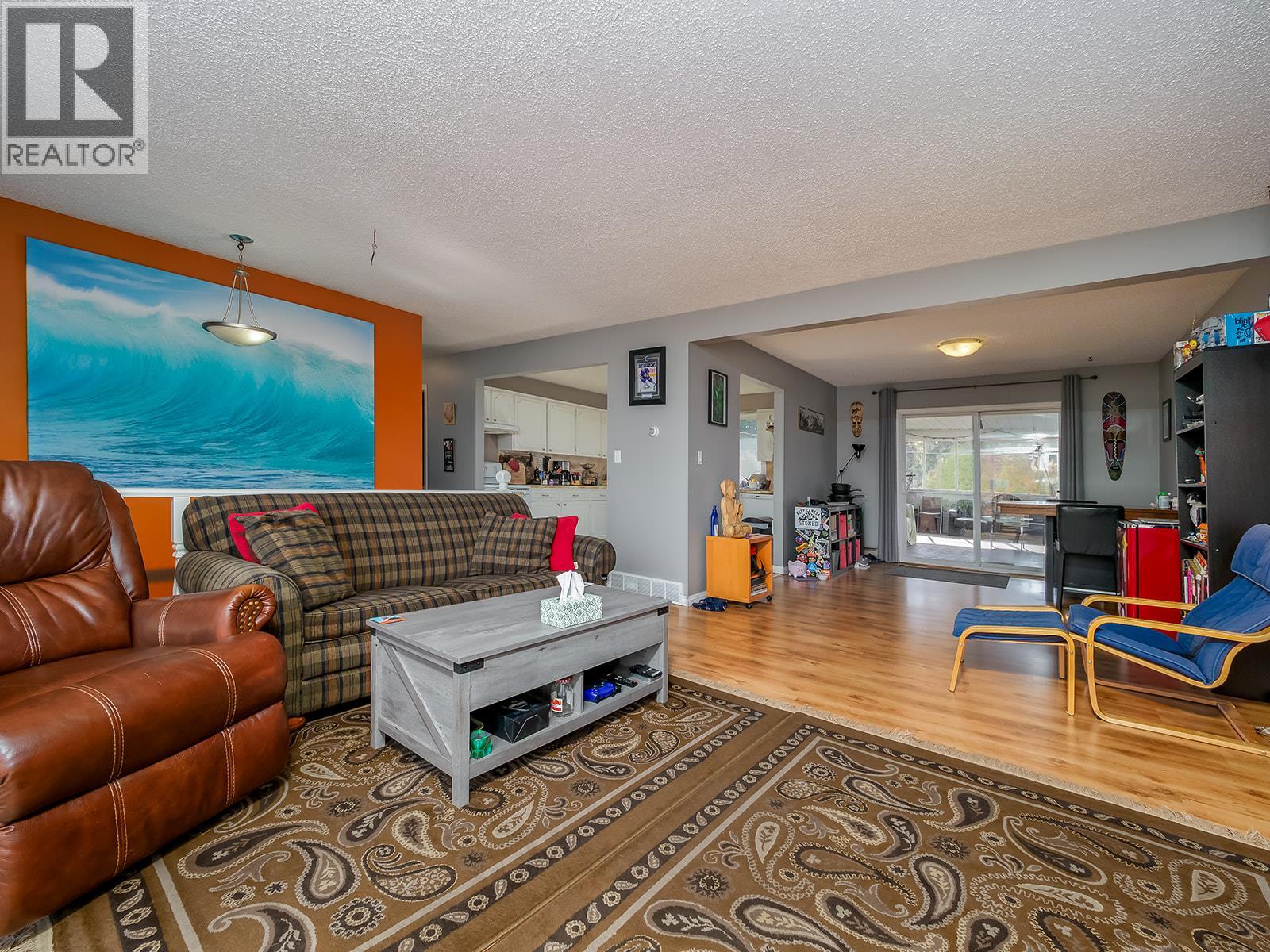 526 12th Street, Golden, British Columbia  V0A 1H0 - Photo 6 - 10403445