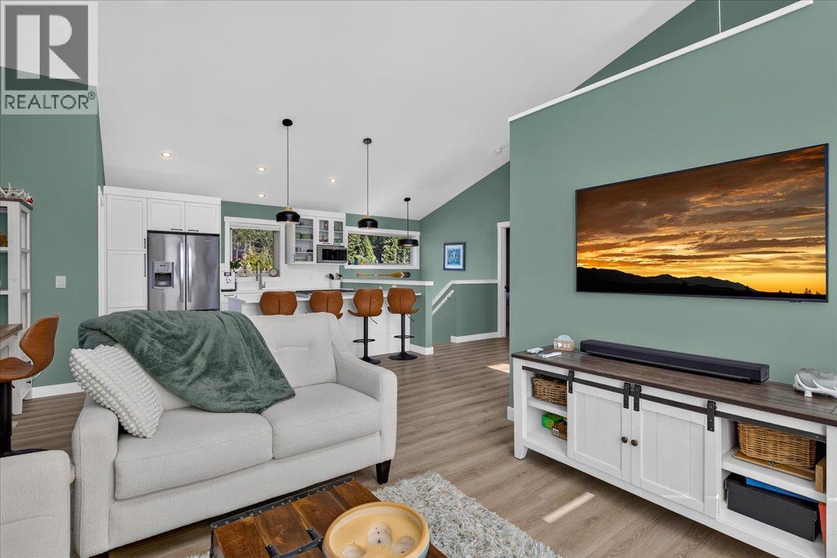 4926 Timber Ridge Road Unit# 13, Windermere, British Columbia  V0A 1K3 - Photo 13 - 10403875