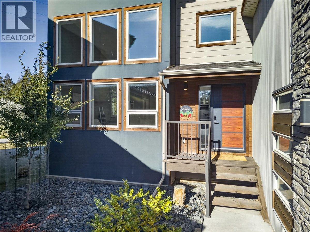 4926 Timber Ridge Road Unit# 13, Windermere, British Columbia  V0A 1K3 - Photo 2 - 10403875