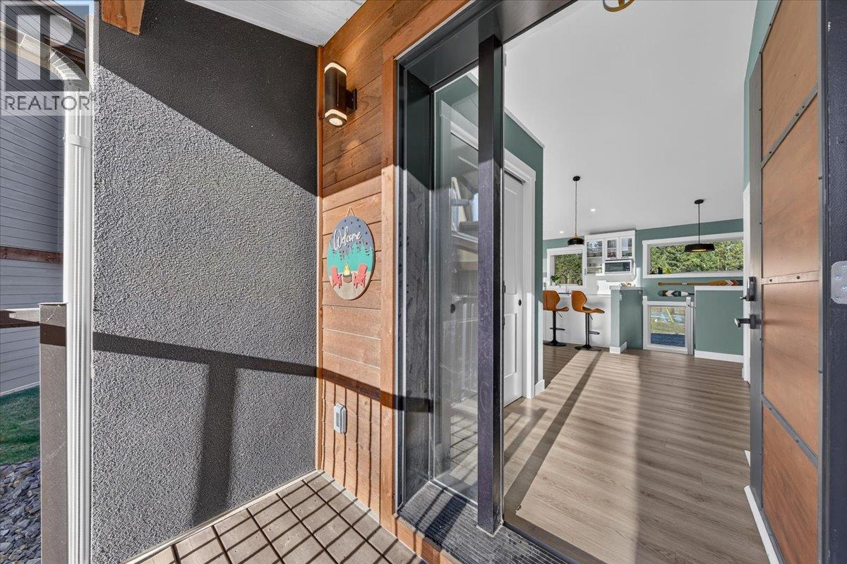 4926 Timber Ridge Road Unit# 13, Windermere, British Columbia  V0A 1K3 - Photo 3 - 10403875