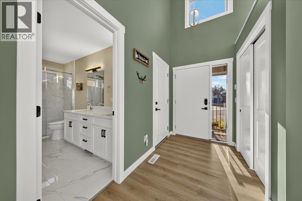 4926 Timber Ridge Road Unit# 13, Windermere, British Columbia  V0A 1K3 - Photo 4 - 10403875