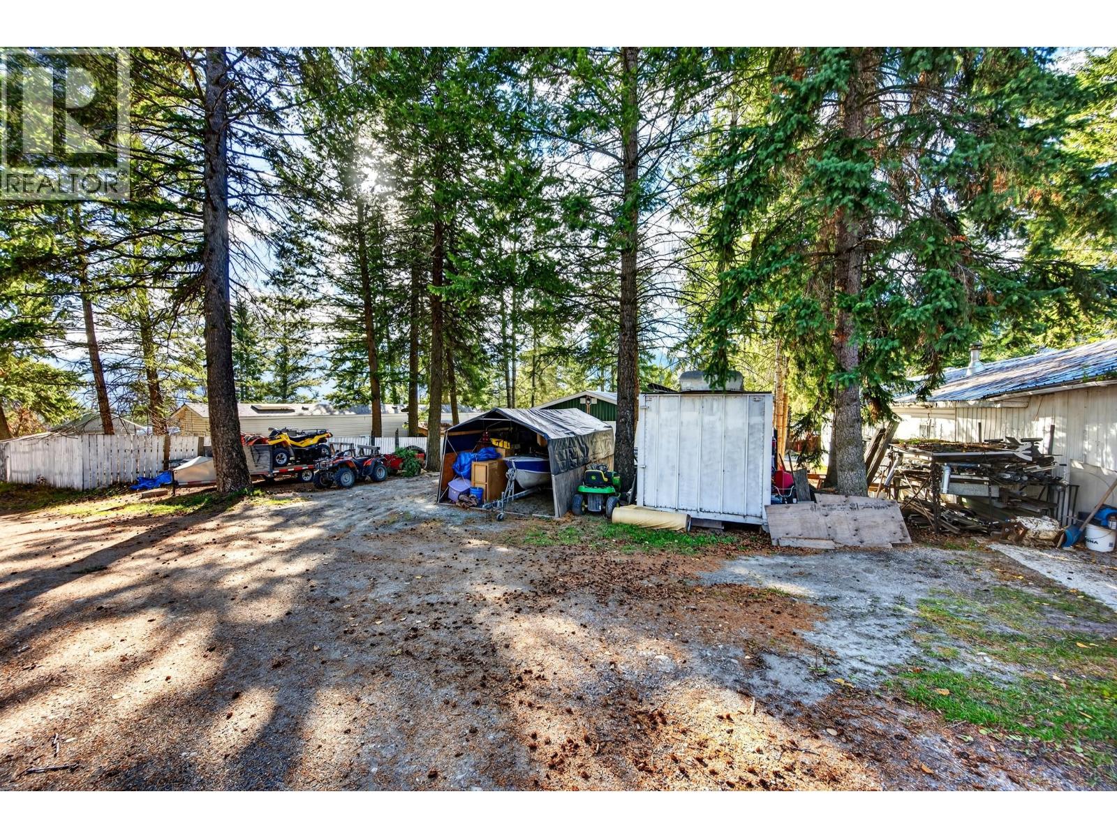 470 Reflection Lake Road Unit# 17, Golden, British Columbia  V0A 1H6 - Photo 6 - 10404416