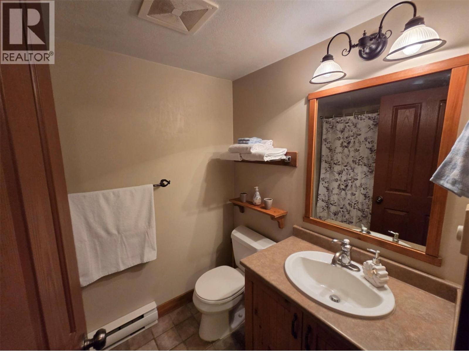 2090 Summit Drive Unit# 419, Panorama, British Columbia  V0A 1T0 - Photo 15 - 10404518