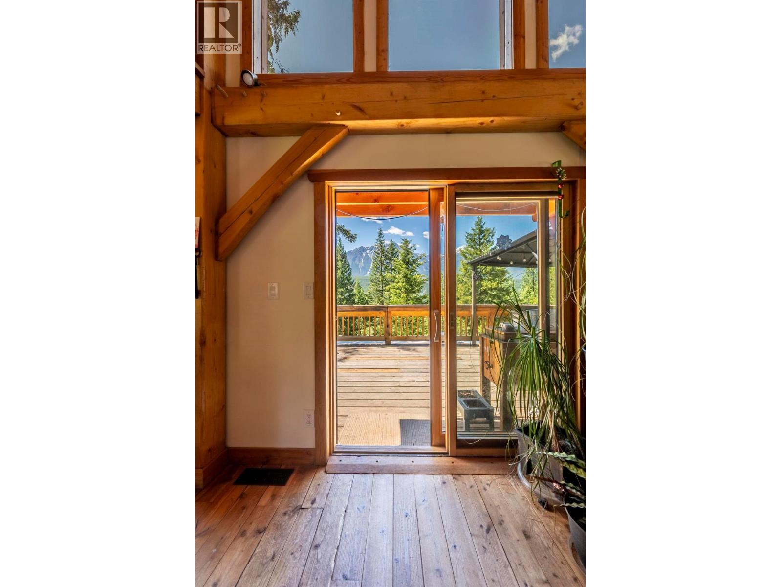 2360 Trans Canada  N Highway, Golden, British Columbia  V0A 1H1 - Photo 13 - 10404677