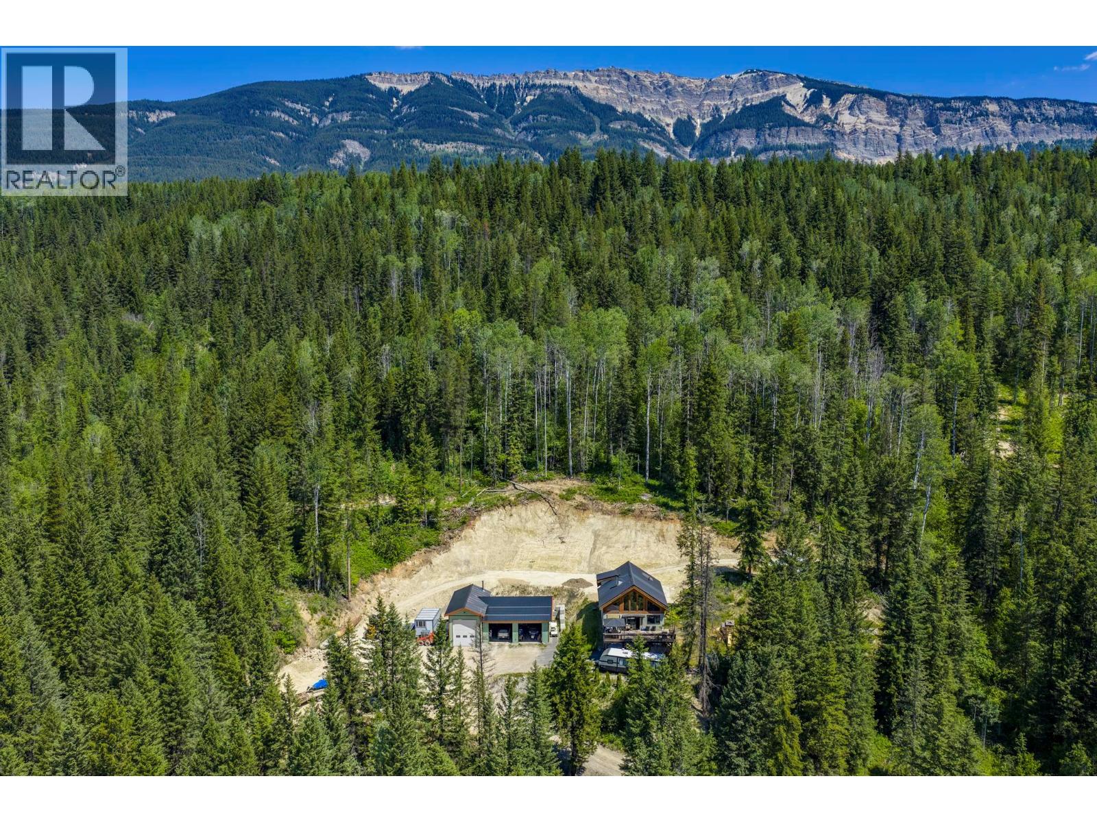 2360 Trans Canada  N Highway, Golden, British Columbia  V0A 1H1 - Photo 73 - 10404677