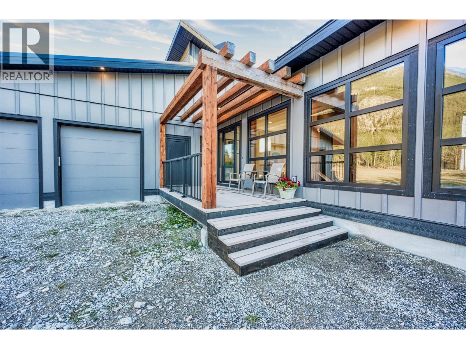 6211 Bugaboo Drive, Radium Hot Springs, British Columbia  V0A 1E0 - Photo 22 - 10403390