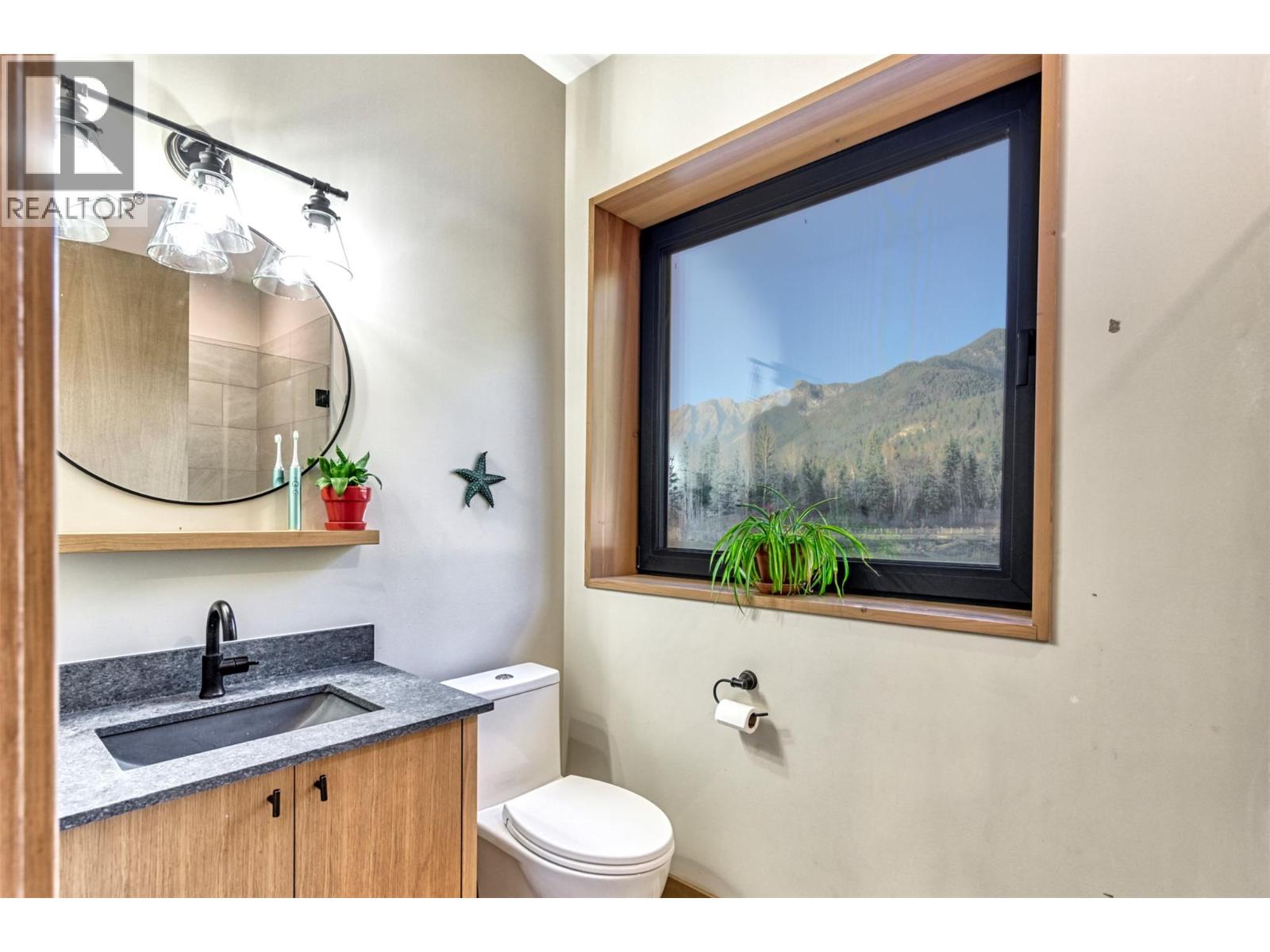 6211 Bugaboo Drive, Radium Hot Springs, British Columbia  V0A 1E0 - Photo 27 - 10403390