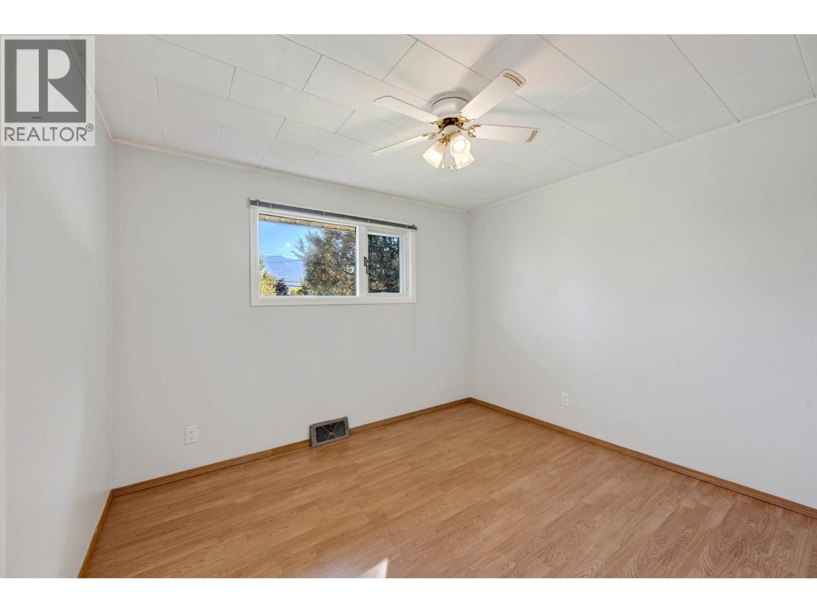917 10th Street S, Golden, British Columbia  V0A 1H0 - Photo 19 - 10404746