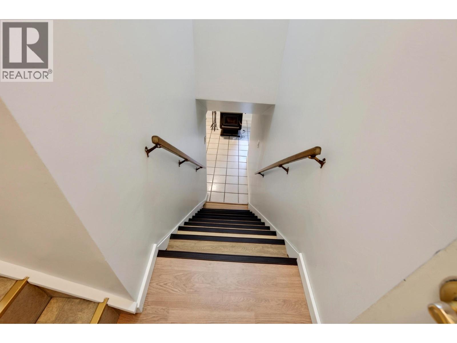 917 10th Street S, Golden, British Columbia  V0A 1H0 - Photo 27 - 10404746