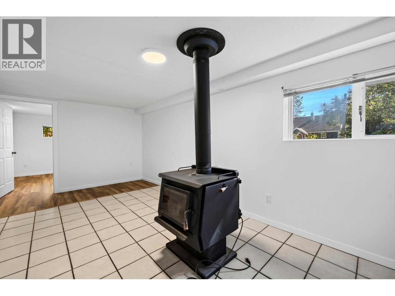 917 10th Street S, Golden, British Columbia  V0A 1H0 - Photo 29 - 10404746