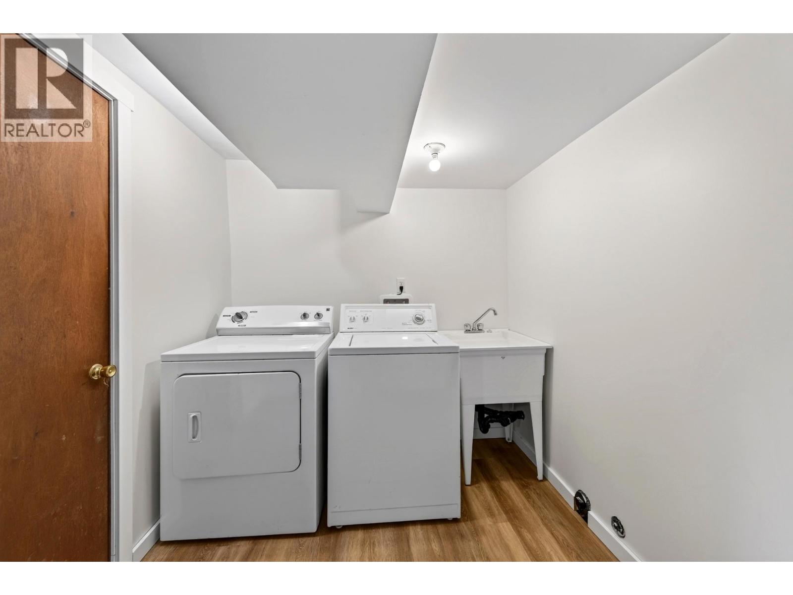 917 10th Street S, Golden, British Columbia  V0A 1H0 - Photo 31 - 10404746