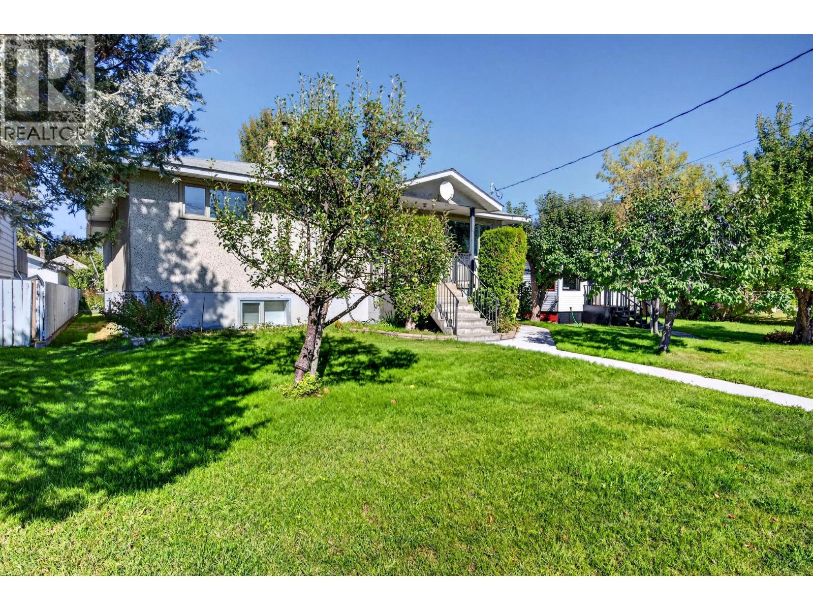 917 10th Street S, Golden, British Columbia  V0A 1H0 - Photo 43 - 10404746