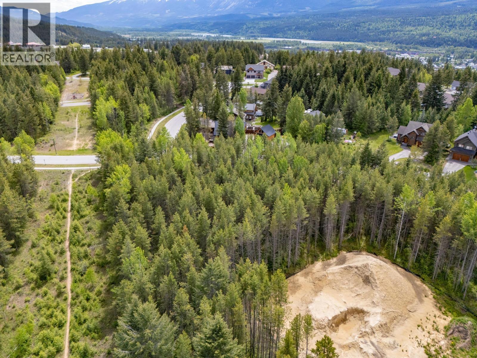 1402 Granite Drive, Golden, British Columbia  V0A 1H0 - Photo 18 - 10404824