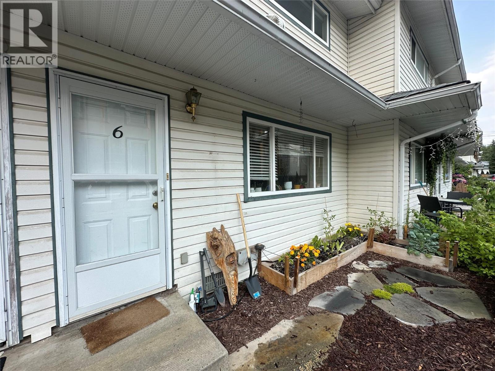 400 5th Avenue Unit# 6, Golden, British Columbia  V0A 1H0 - Photo 2 - 10404904