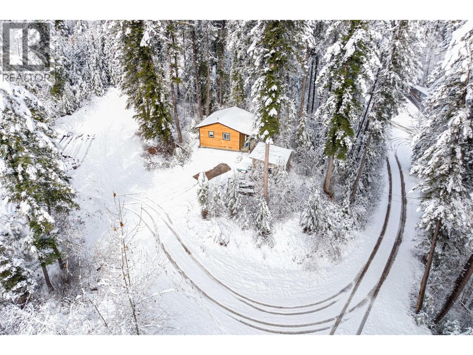 787 Golden Donald Upper Road, Golden, British Columbia  V0A 1H1 - Photo 2 - 10404931