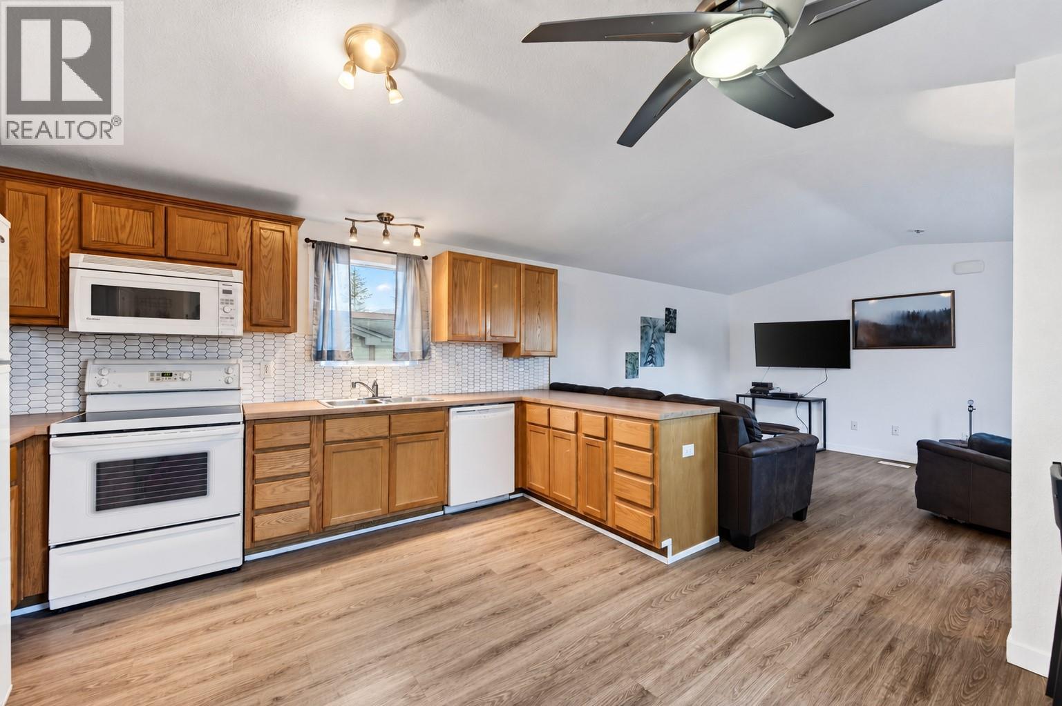 686 Almberg Road Unit# 41, Golden, British Columbia  V0A 1H2 - Photo 16 - 10404991