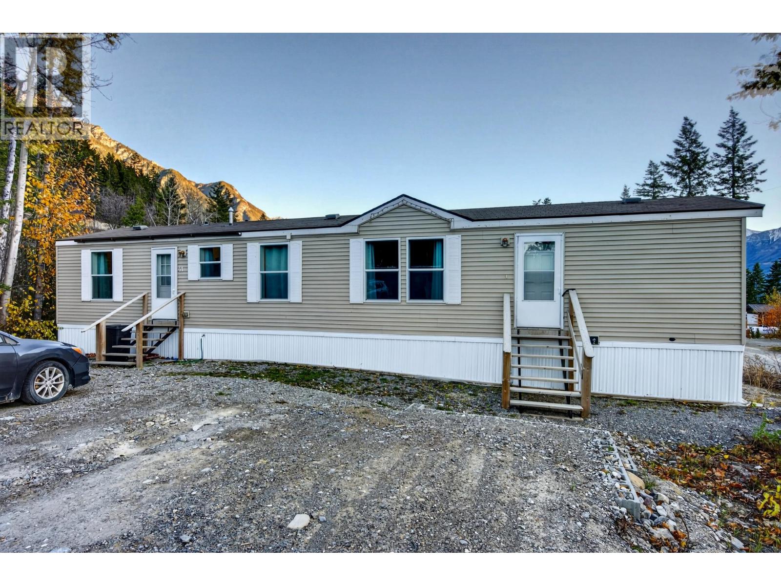 686 Almberg Road Unit# 41, Golden, British Columbia  V0A 1H2 - Photo 2 - 10404991