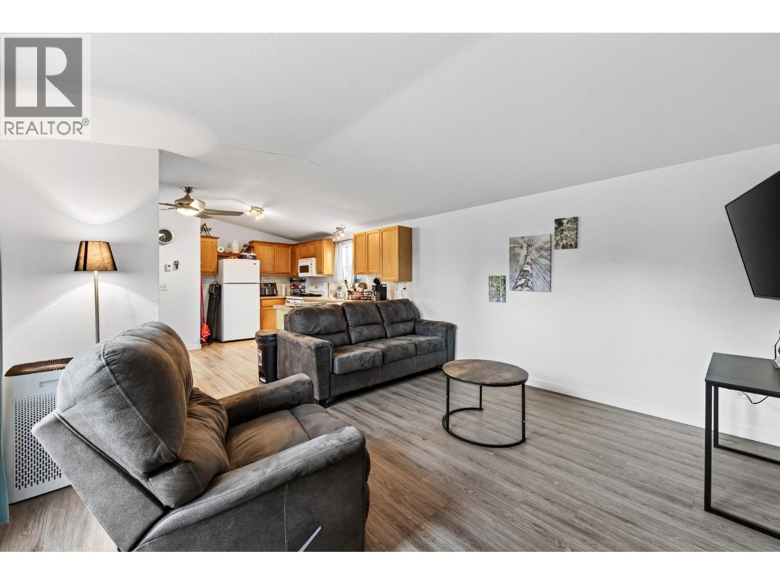 686 Almberg Road Unit# 41, Golden, British Columbia  V0A 1H2 - Photo 8 - 10404991