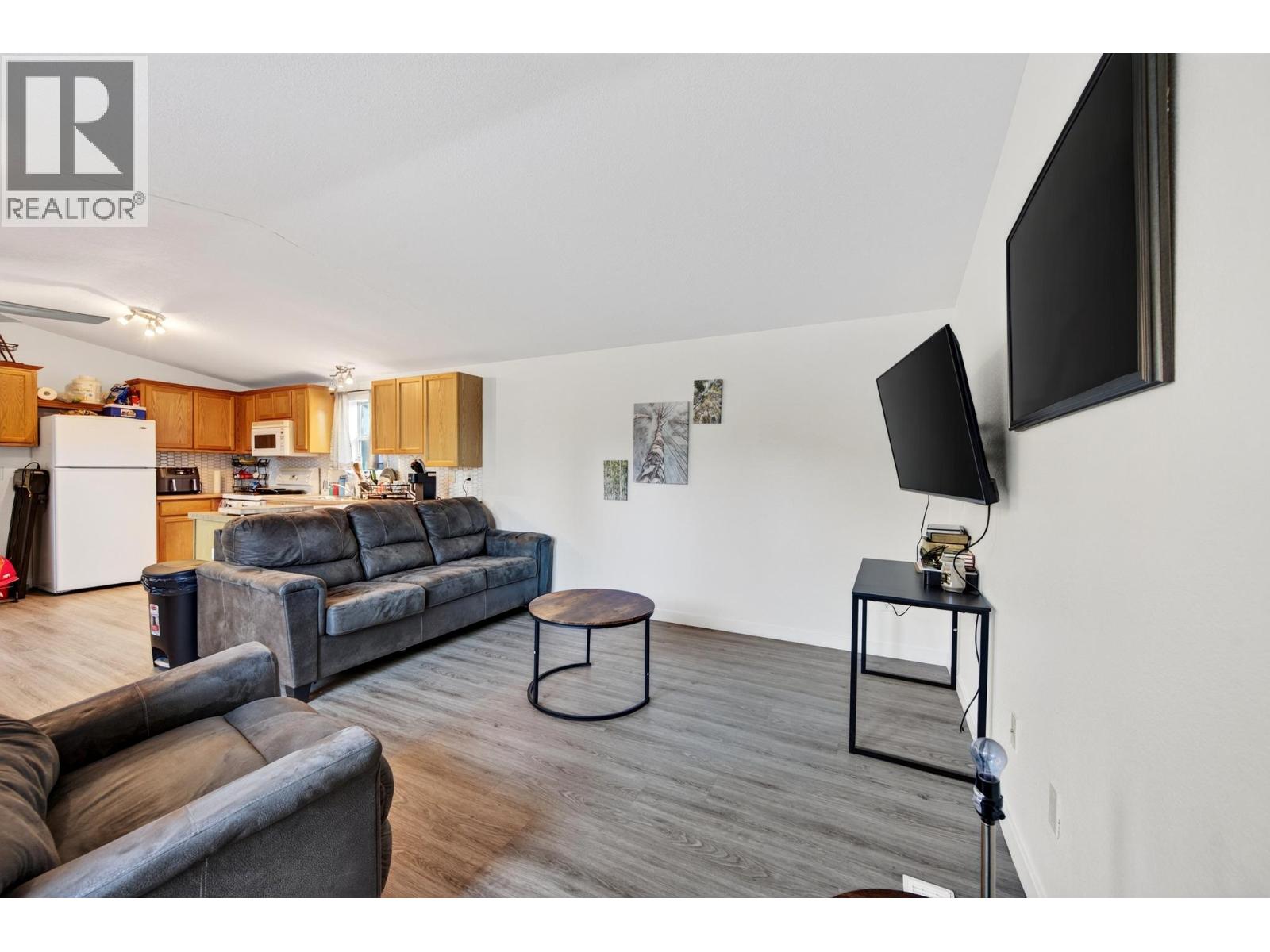 686 Almberg Road Unit# 41, Golden, British Columbia  V0A 1H2 - Photo 9 - 10404991